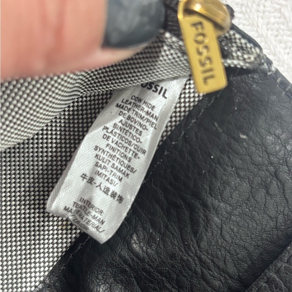 Fossil Black Leather Wallet with Gold Accent - Picture 8 of 12